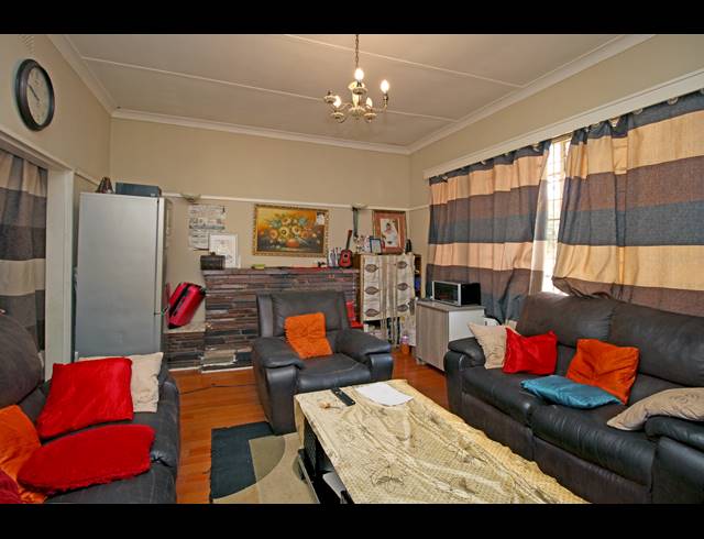 3 BEDROOM HOUSE FOR SALE IN ORANGE GROVE